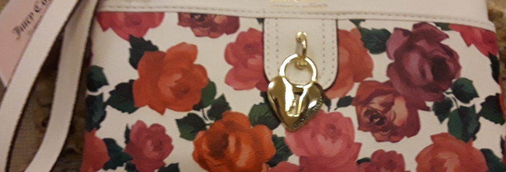 Juicy Couture wristlet